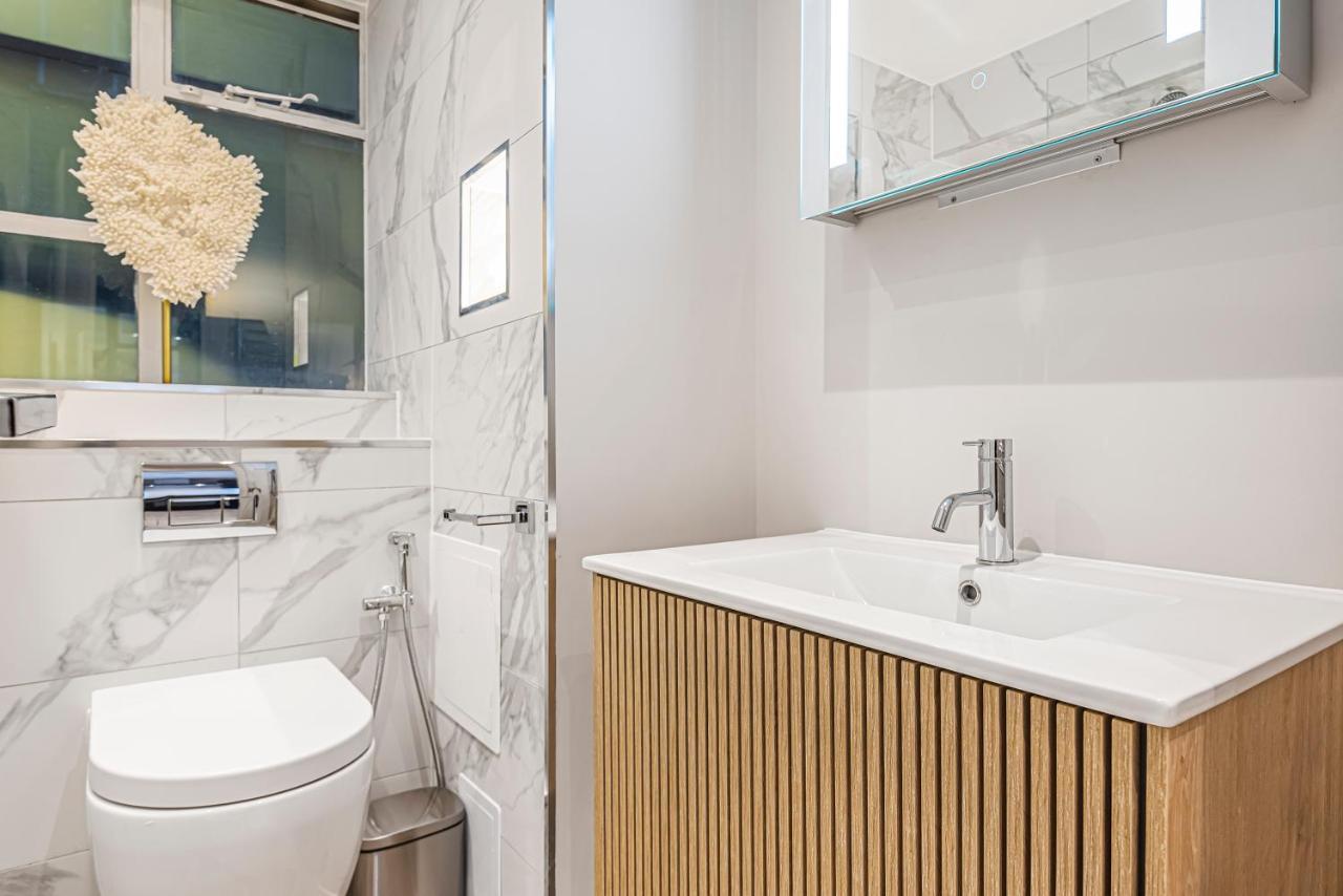 Luxury Living In Knightsbridge Private Balcony View Of Harrods, 2Br2Ba With Ac Londres Exterior foto