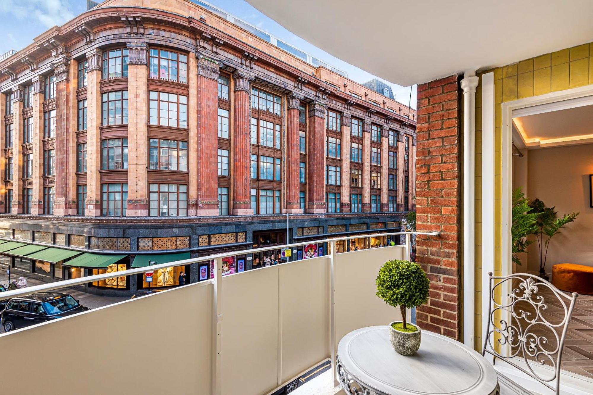 Luxury Living In Knightsbridge Private Balcony View Of Harrods, 2Br2Ba With Ac Londres Exterior foto
